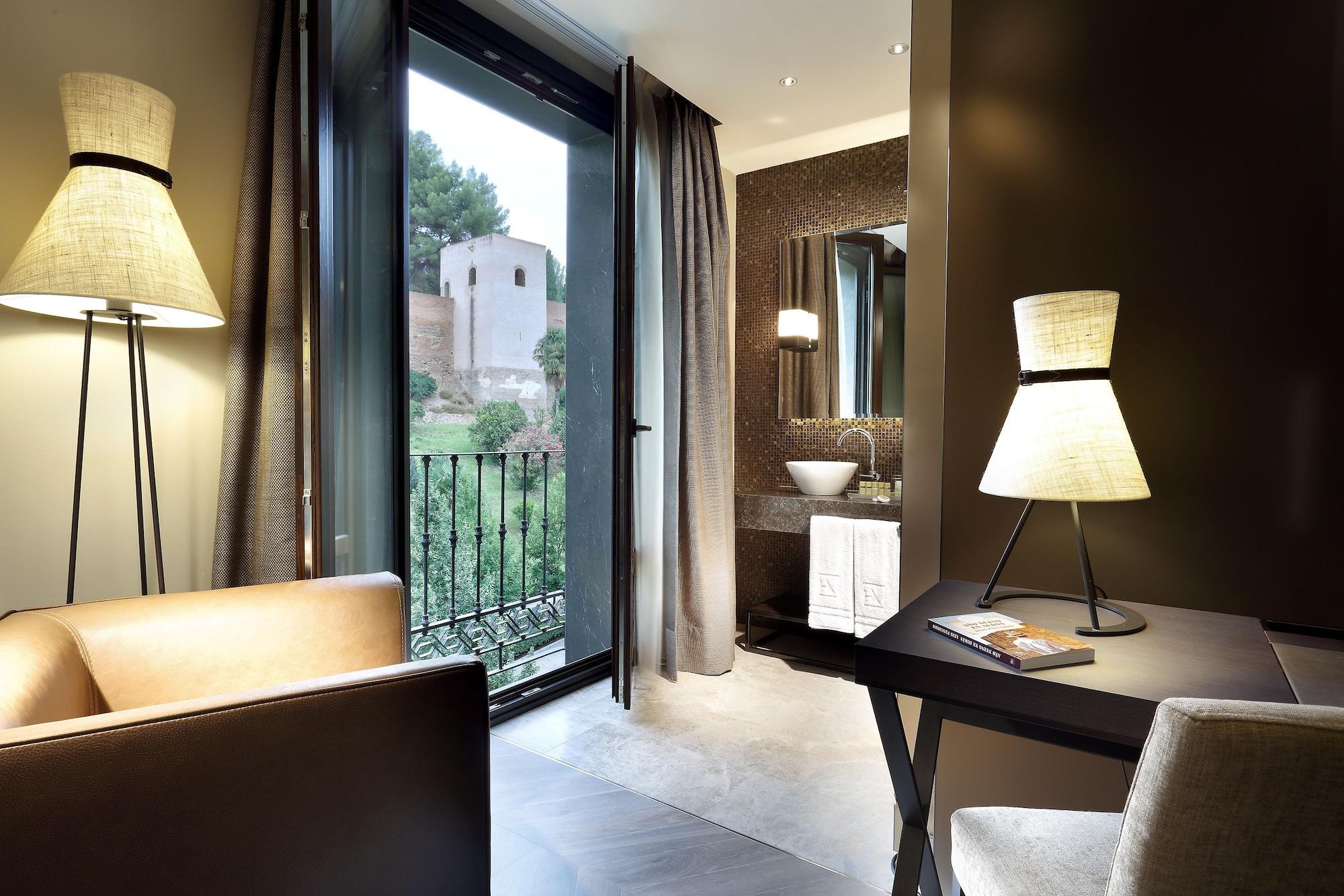 Aurea Washington Irving By Eurostars Hotel Company Granada Ngoại thất bức ảnh A room at the hotel