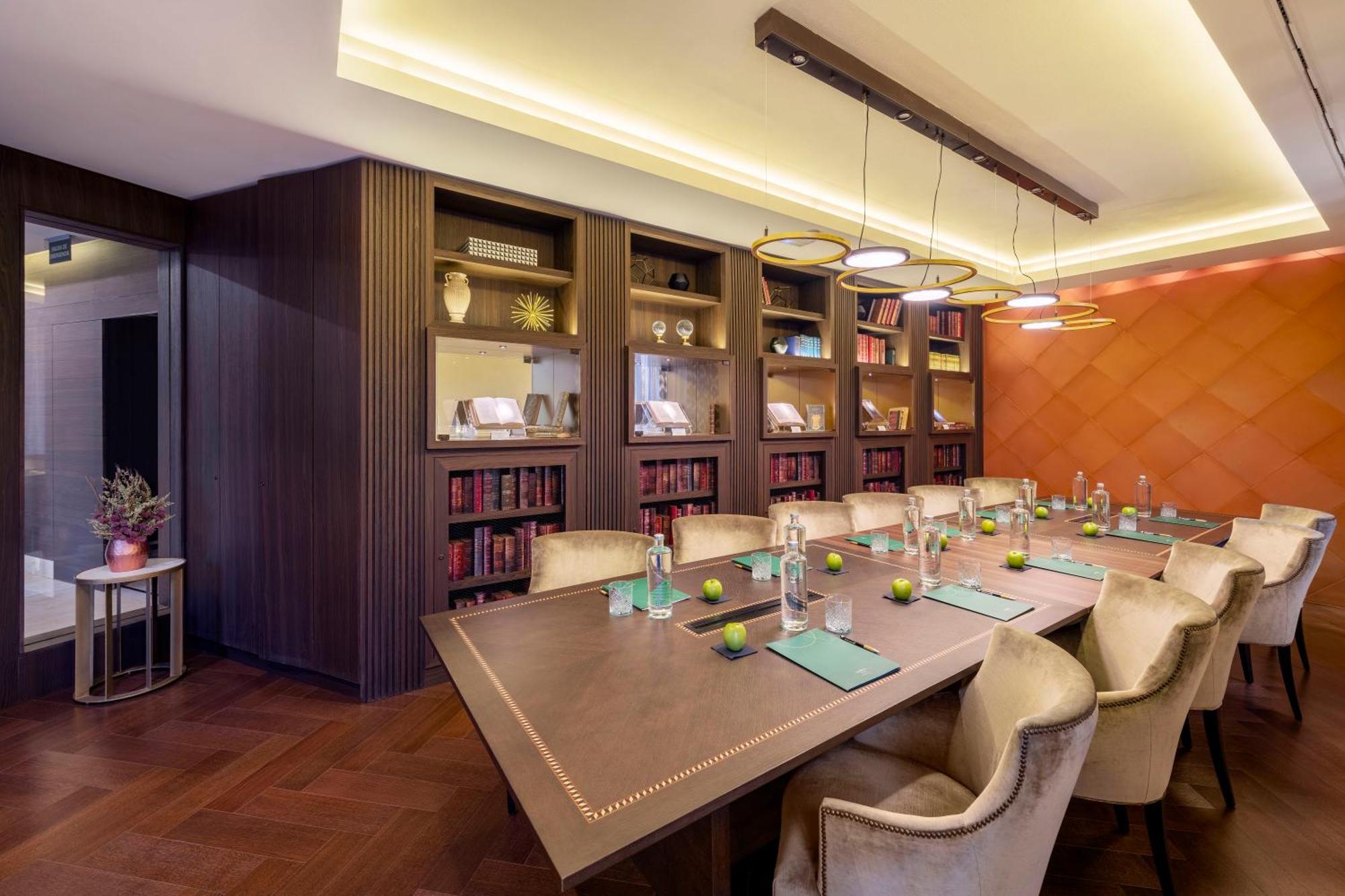 Aurea Washington Irving By Eurostars Hotel Company Granada Ngoại thất bức ảnh Library