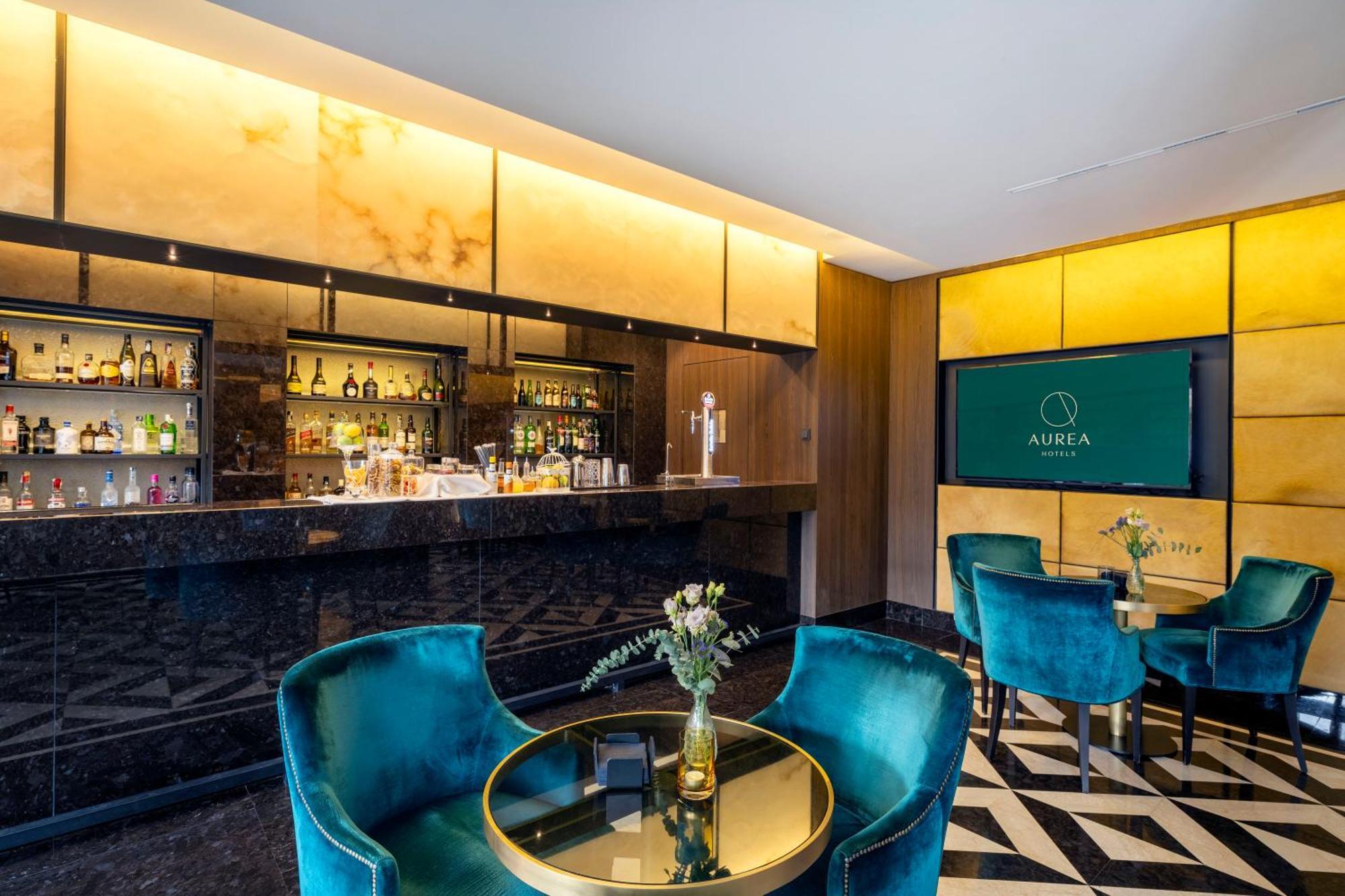 Aurea Washington Irving By Eurostars Hotel Company Granada Ngoại thất bức ảnh The bar at the ABAR lounge